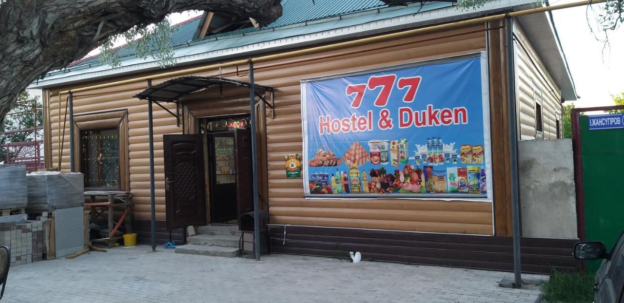 Хостел Кафе 777 Turkistan Екстер'єр фото